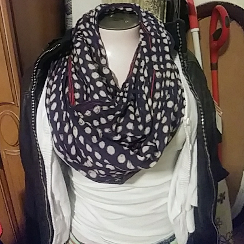 Georgous Blue & White Infinity Scarf
